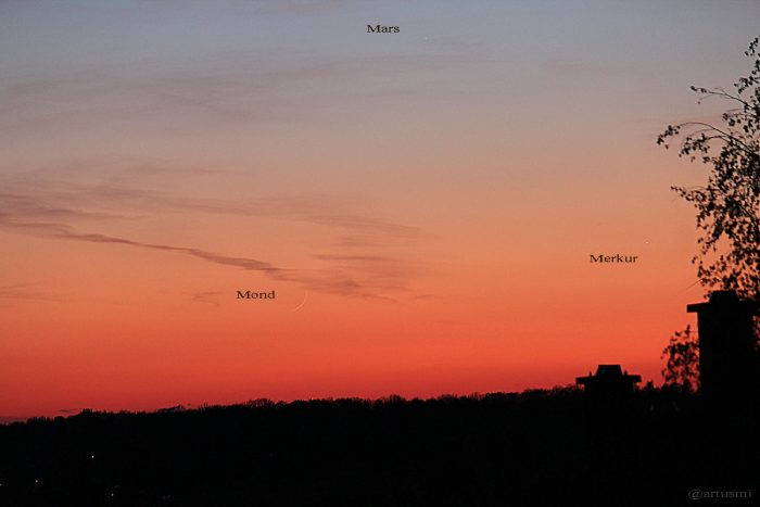 Trio schmale Mondsichel, Mars und Merkur am 19. April 2015 um 21:01 Uhr