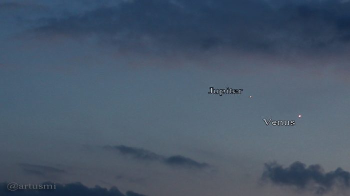 Jupiter und Venus am 27. Juni 2015 um 22:21 Uhr