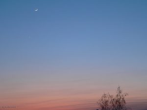 Mond und Venus am 16. April 2010 um 20:50 Uhr