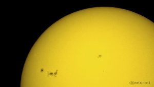 Sonne mit Sonnenflecken am 11. Januar 2013 um 12:07 Uhr
