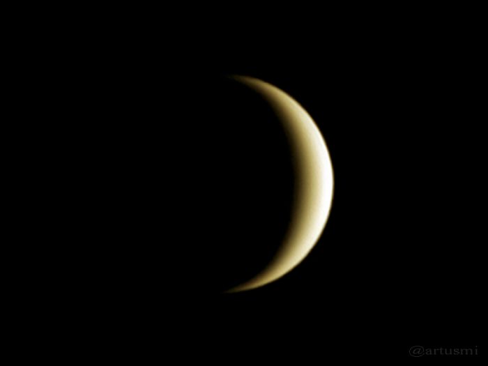 Sichel der Venus am 21. Juli 2015 am Westhimmel