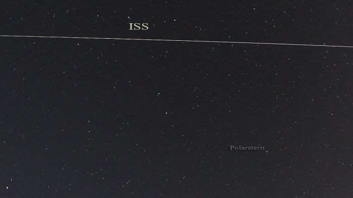 Strichspur der ISS am 3. August 2015 um 23:29 Uhr