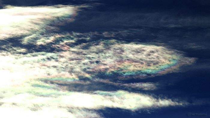 Irisierende Wolken am 27. August 2015 um 17:48 Uhr