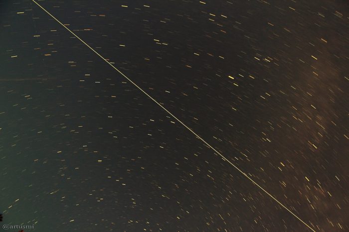 Strichspur des Überflugs der ISS am 11. August 2012 von 22:07 Uhr bis 22:13 Uhr