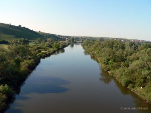 Der Main bei Dettelbach im Lkr. Kitzingen am 12. Juni 2006 um 18:31 Uhr