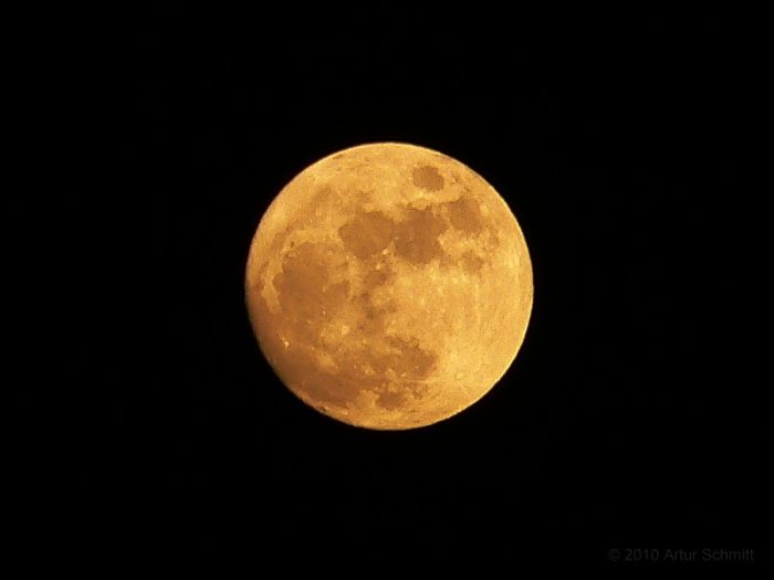 Vollmond am 27. April 2010 um 21:09 Uhr