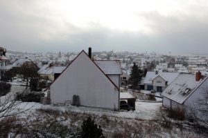 Schneebedecktes Eisingen am 2. Dezember 2012 um 10:43 Uhr