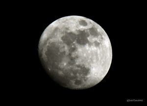 Zunehmender Mond mit Blick auf Mondnordpol am 12. Februar 2014 um 18:14 Uhr