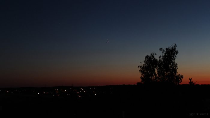 Jupiter und Venus am 30. Juni 2015 um 22:43 Uhr