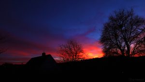 Dämmerung mit Abendrot am 5. Dezember 2015 um 16:41 Uhr