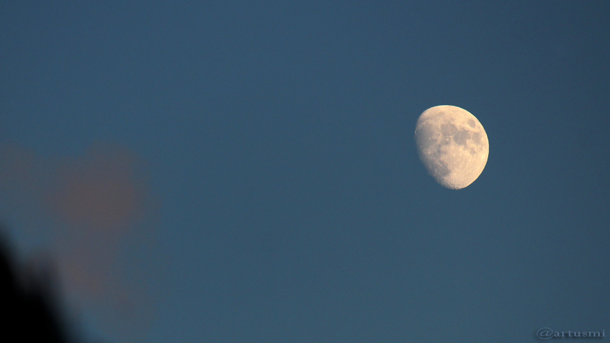 Zunehmender Mond am 21. Dezember 2015 um 16:09 Uhr