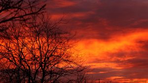 Dämmerung mit Abendrot am 25. Dezember 2015 um 16:27 Uhr