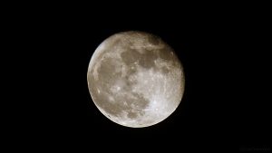 Abnehmender Mond am 26. Januar 2016 um 01:09 Uhr