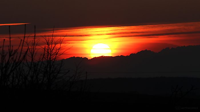 Sonnenuntergang am 8. März 2016 um 18:05 Uhr