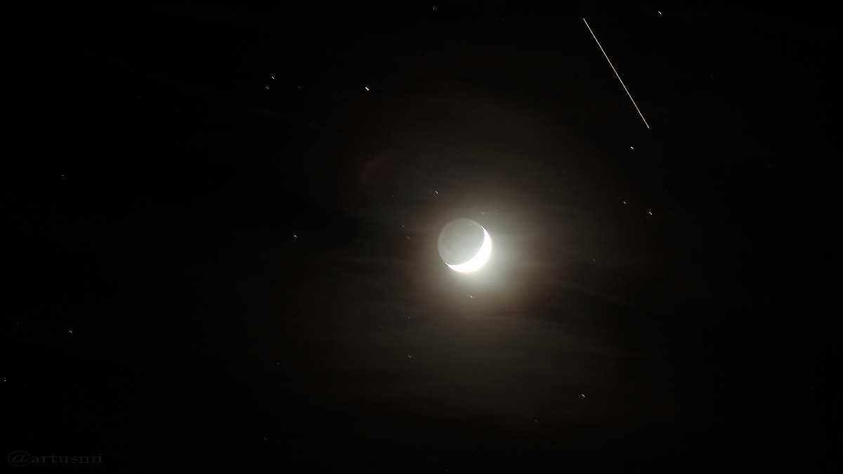 ISS passiert am 10. April 2016 um 22:25 Uhr den Mond