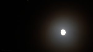 Konstellation Jupiter - Mond am 17. April 2016 um 23:57 Uhr