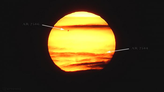 Sonnenfleckengruppen AR 2546 und AR 2544 beim Sonnenuntergang am 17. Mai 2016 um 20:40 Uhr