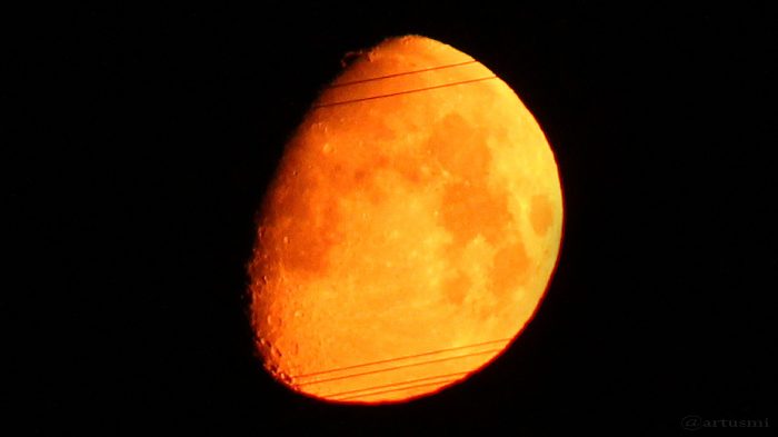 Goldener Henkel am Mond - 15. Juli 2016, 01:49 Uhr