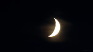 Mond mit Erdlicht am 7. August 2016 um 21:51 Uhr