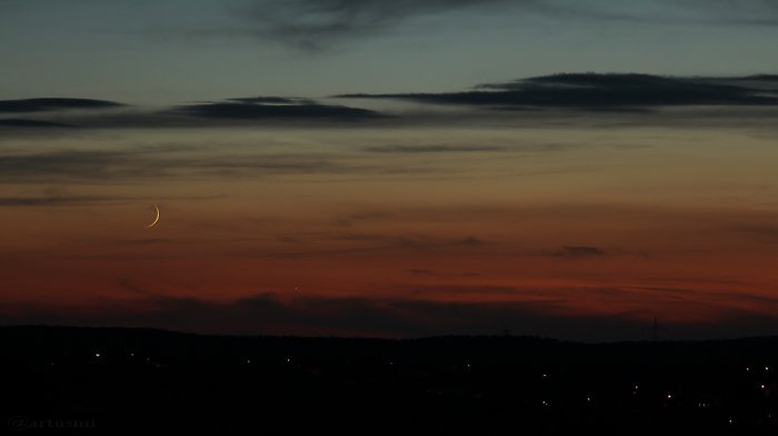 Mond und Venus am Westhimmel - 3. September 2016, 20:38 Uhr
