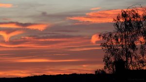 Westhimmel nach Sonnenuntergang am 28. September 2016 um 19:16 Uhr