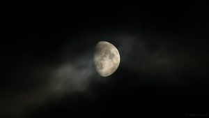 Mond mit Goldenem Henkel am 9. Dezember 2016 um 19:33 Uhr