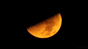 Untergehender Mond am 6. Januar 2017 um 00:25 Uhr