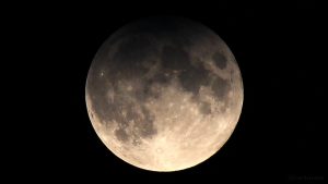 Maximum der Halbschatten-Mondfinsternis am 11. Februar 2017 um 01:44 Uhr
