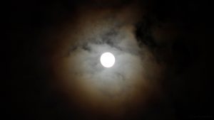 Mond trifft Regulus am 10. März 2017 um 23:38 Uhr