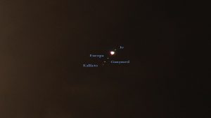 Jupiter und die galileischen Mond am 15. März 2017 um 00:58 Uhr