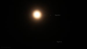 Mond, Jupiter und Spica am 15. März 2017 um 01:00 Uhr
