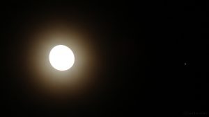 Mond und Jupiter am 15. März 2017 um 01:02 Uhr