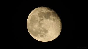 Abnehmender Mond am 15. März 2017 um 01:03 Uhr