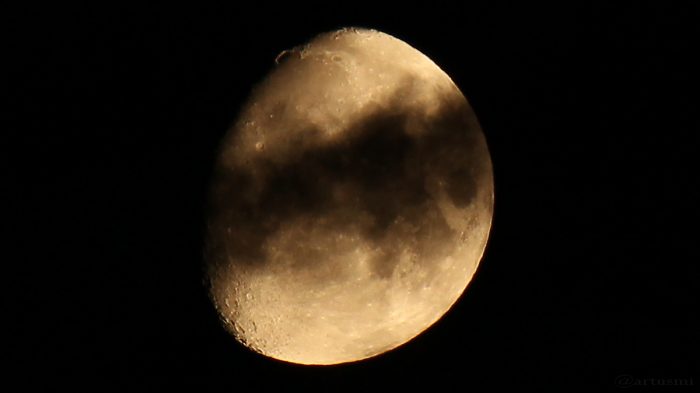 Goldener Henkel am Mond - 7. April 2017, 03:51 Uhr