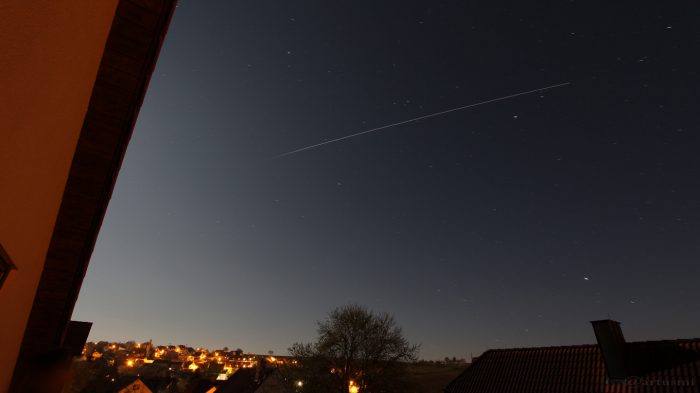 Strichspur der ISS am 9. April 2017 um 21:49 Uhr
