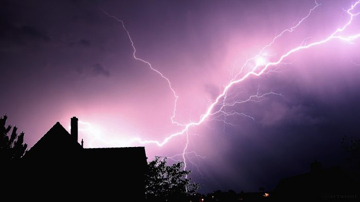 Blitze während des Gewitters am 19. Mai 2017 um 02:55 Uhr