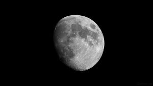 Zunehmender Mond am 5. Juni 2017 um 22:37 Uhr