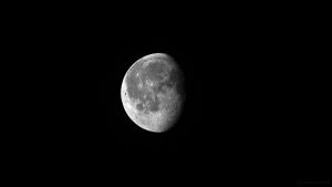Abnehmender Mond am 14. Juni 2017 um 03:41 Uhr