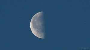 Abnehmender Mond am 17. Juni 2017 um 05:40 Uhr