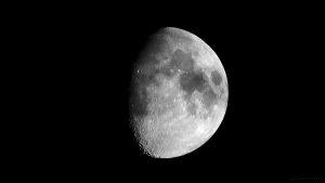 Zunehmender Mond am 4. Juli 2017 um 00:03 Uhr