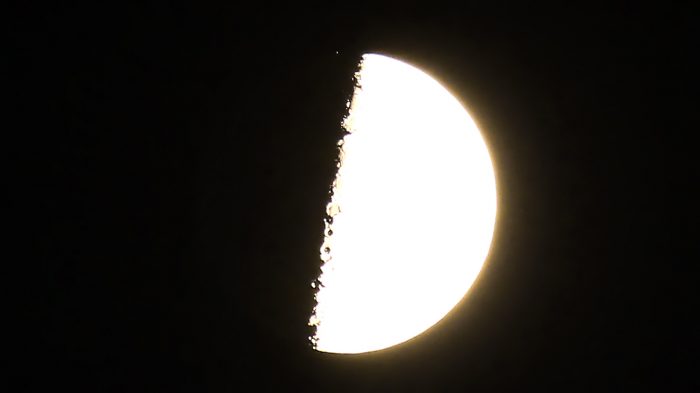 Mond bedeckt 24 Scorpii am 29. August 2017 um 21:11 Uhr