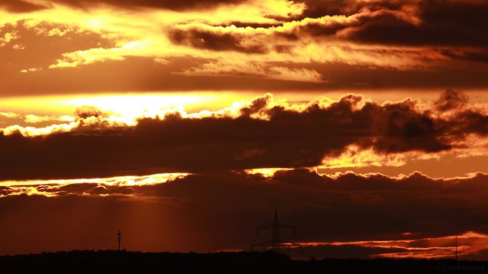 Sonnenuntergang am 9. September 2017 um 19:33 Uhr hinter Wolken