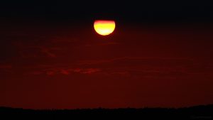 Untergehende Sonne am 23. September 2017 um 18:57 Uhr