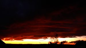 Dämmerung mit Abendrot am 20. Oktober 2017 um 18:56 Uhr