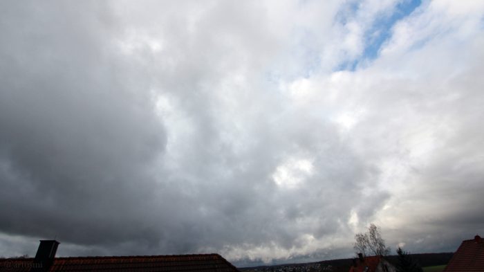 Wetterbild vom 25. November 2017 um 14:26 Uhr Richtung Westen