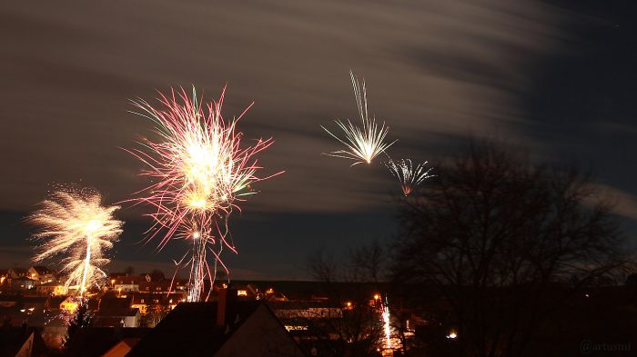 Feuerwerk in Eisingen am 1. Januar 2018 um 00:00 Uhr - Erstes Bild 2018