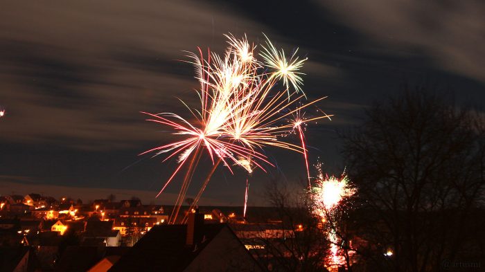 Feuerwerk in Eisingen am 1. Januar 2018 um 00:02 Uhr