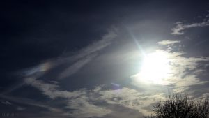 Sonne mit linker Nebensonne am 10. Januar 2018 um 12:48 Uhr