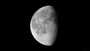 Abnehmender Mond am 7. März 2018 um 06:19 Uhr