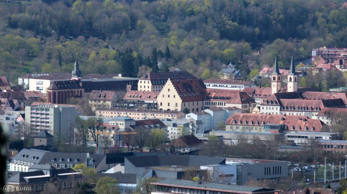 Würzburg: Mainviertel mit Deutschhauskirche und Klosterkirche Don Bosco am Schottenanger